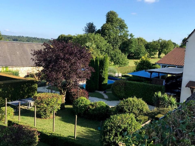 Exterior & Views 2, Logis Hotel Les Voyageurs, Dordogne