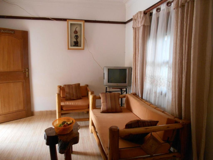 Bedroom 3, Chel and Vade Cottages, Jinja