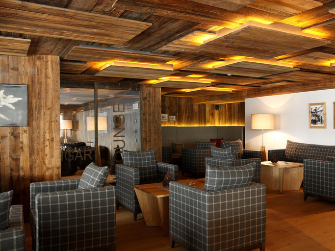 Public Area 5, Col Alto, Bolzano