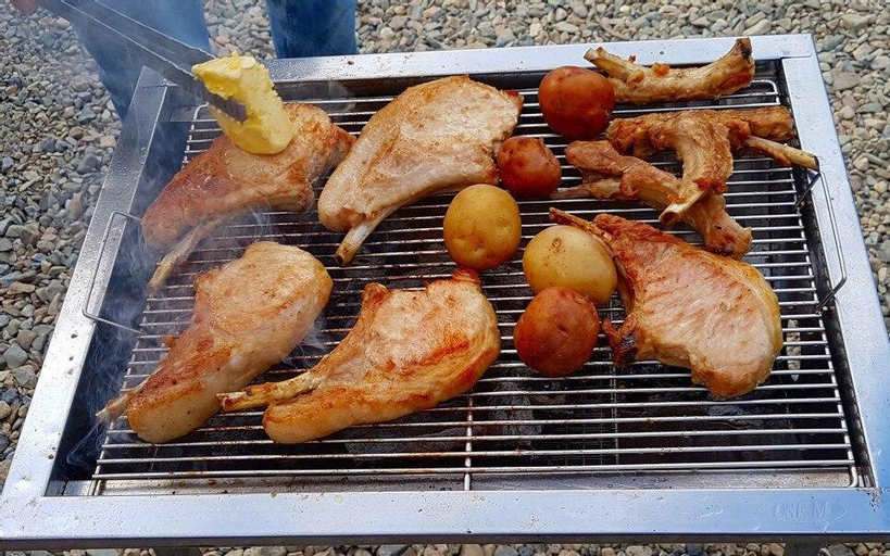Food & Drinks