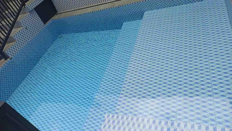 Vila Grey Area @Kingspark8 Malang Private pool, Malang