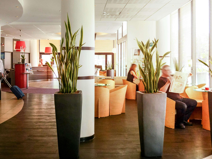 Public Area 3, ibis Marseille Centre Euroméd, Bouches-du-Rhône
