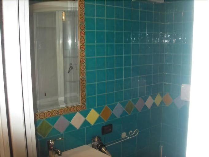 Bathroom 4, B&B Palazzo Coco, Salerno