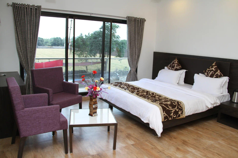Bedroom 2, HOTEL ADITYA., Gir Somnath