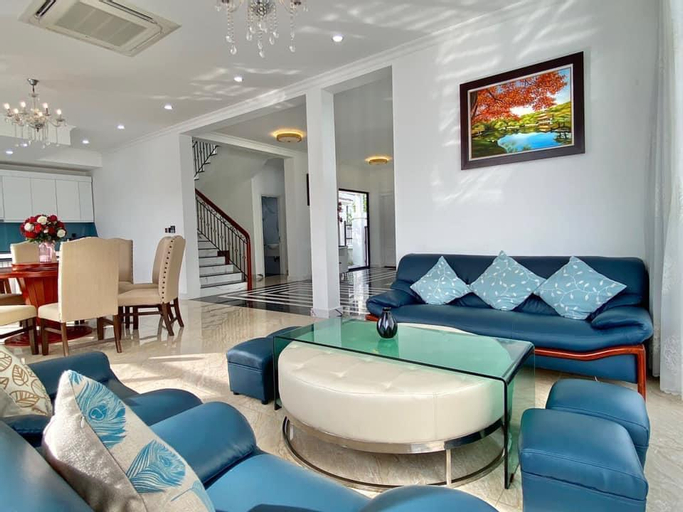 FLC Hạ Long, Hạ Long