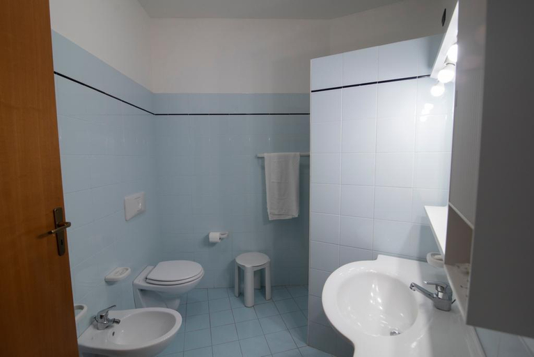 Bathroom, Villaggio Residence Poggio Di Tropea, Vibo Valentia