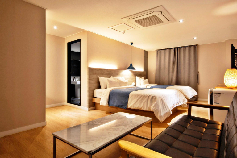 Bedroom 2, Dangjin Jawoori, Dangjin