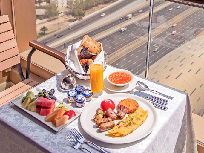 Food & Drinks 5, Hotel Apartments Dubai Barsha Heights, Dubai