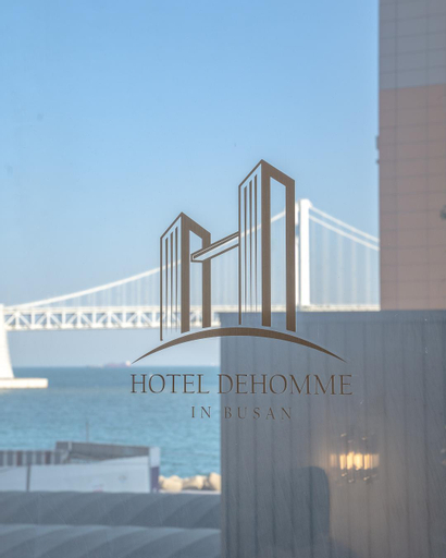 DeHomme Hotel, Suyeong