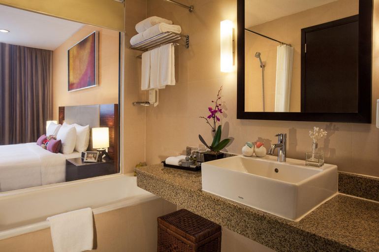 Bathroom 5, Somerset Hoa Binh Hanoi, Cầu Giấy