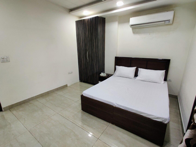 Bedroom 1, Modern 1Bhk Private Apartment w/WiFi &Kingsize Bed, West