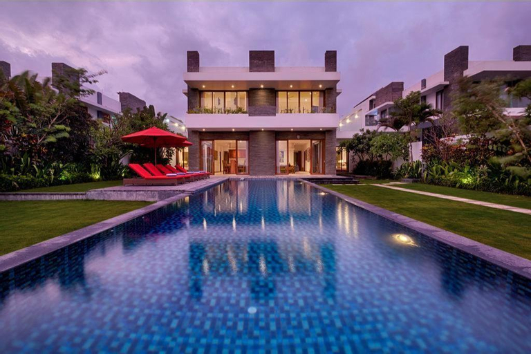 Peacefull Stunning 5BR Larger Luxury Private Villa, Gianyar