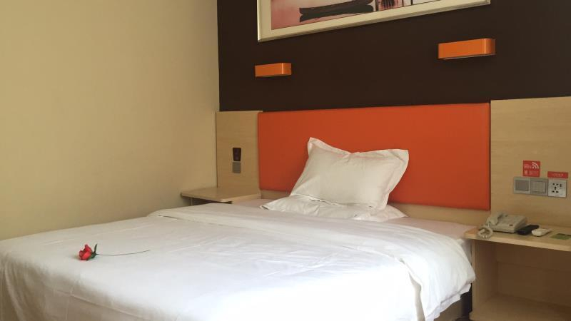 Bedroom, 7 Days Premium·Zaozhuang High-speed Railway Station Guangming Xi Road, Zaozhuang