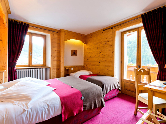 Bedroom 3, Logis Hotel La Croix Saint Maurice, Haute-Savoie