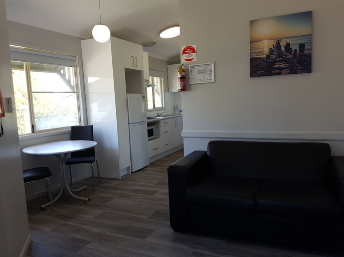 Dining Room 4