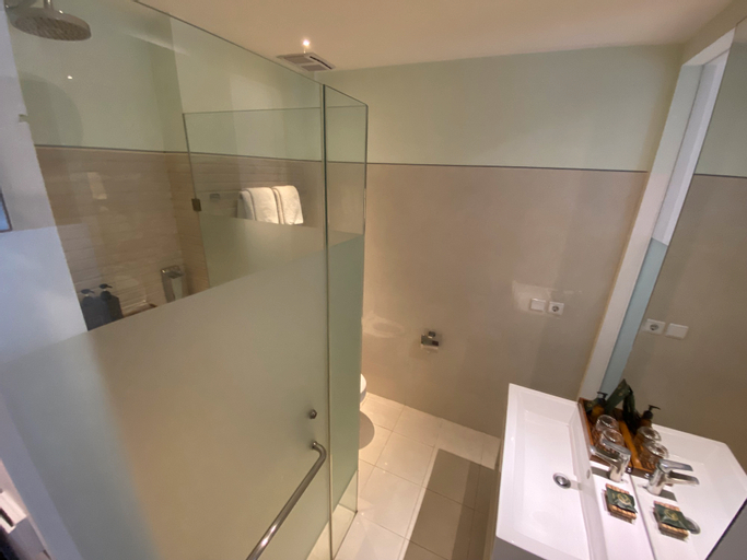 Bathroom 5