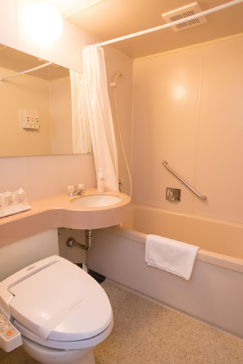 Bathroom 4, Crown Hotel Okinawa, Okinawa
