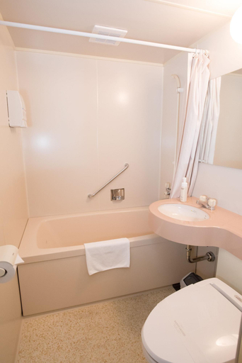 Bathroom 4, Crown Hotel Okinawa, Okinawa