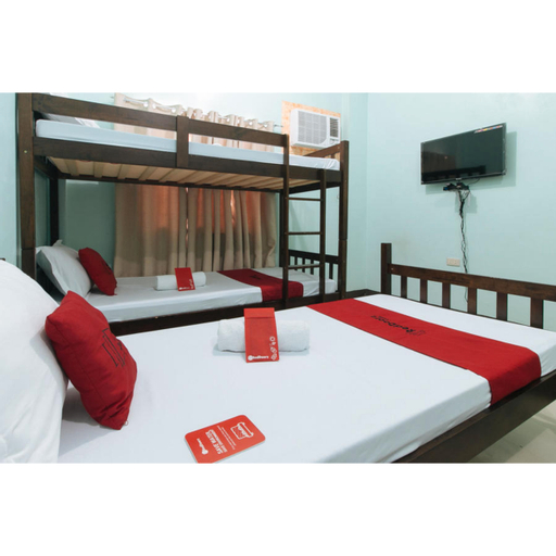 RedDoorz Plus @ Billy's Resort Oslob, Oslob