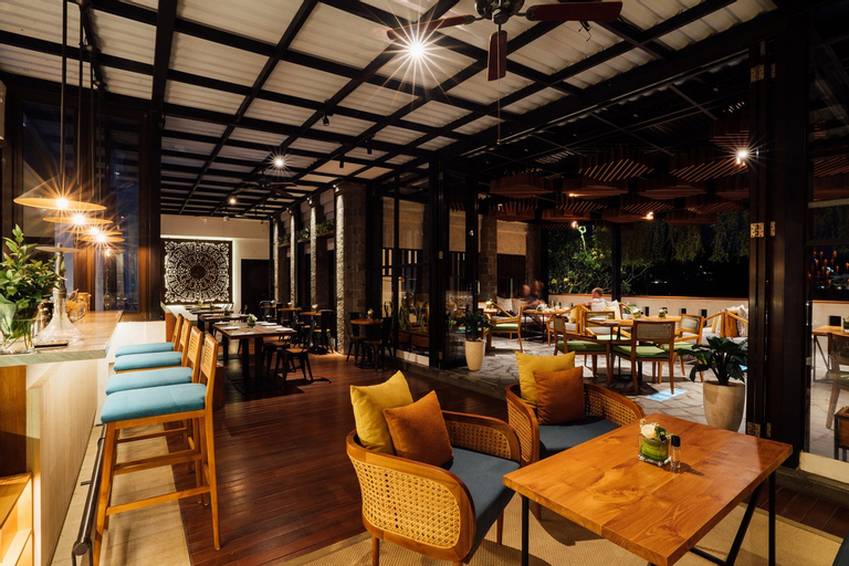 Food & Drinks 4, Umpadhi Canggu, Badung