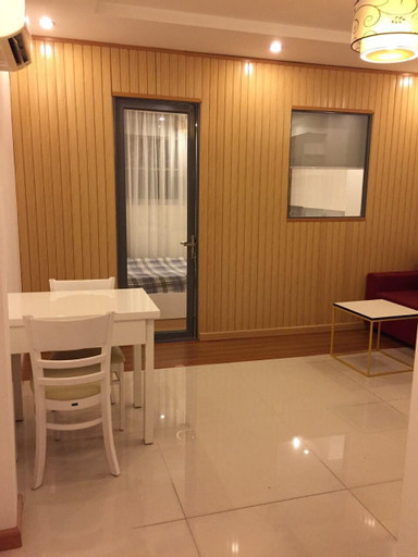 One-BR Apartment on Duong Ba Trac, Dist 8 $300, Quận 8