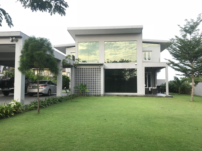 De Phartek Luxury Villa by ANR Hospitality, Shah Alam