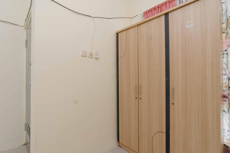 Public Area 3, Madinah House Syariah Mitra RedDoorz, Depok
