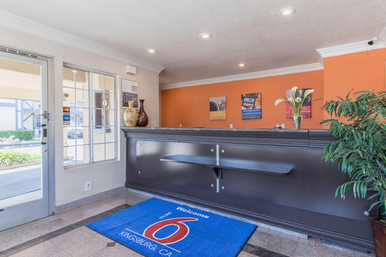 Public Area 2, Motel 6 Kingsburg, CA, Fresno