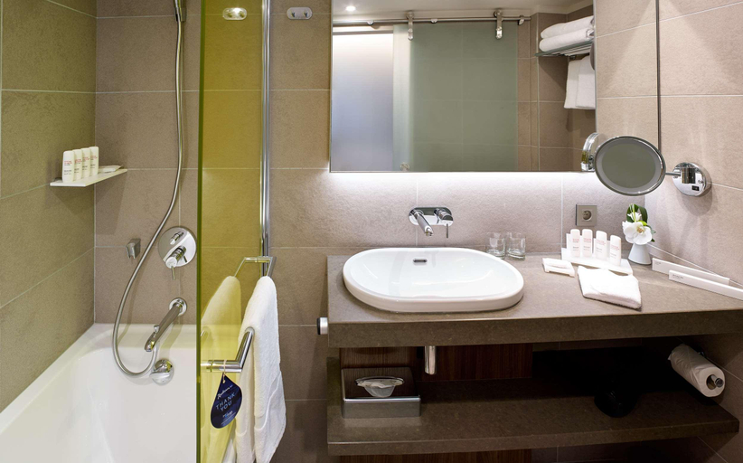 Bathroom 5, Radisson Blu Lyon, Rhône