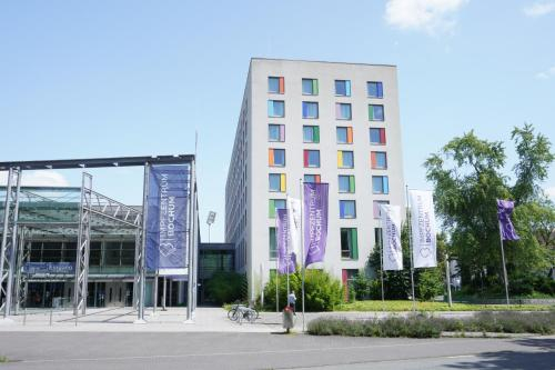 stays by friends Bochum, Bochum