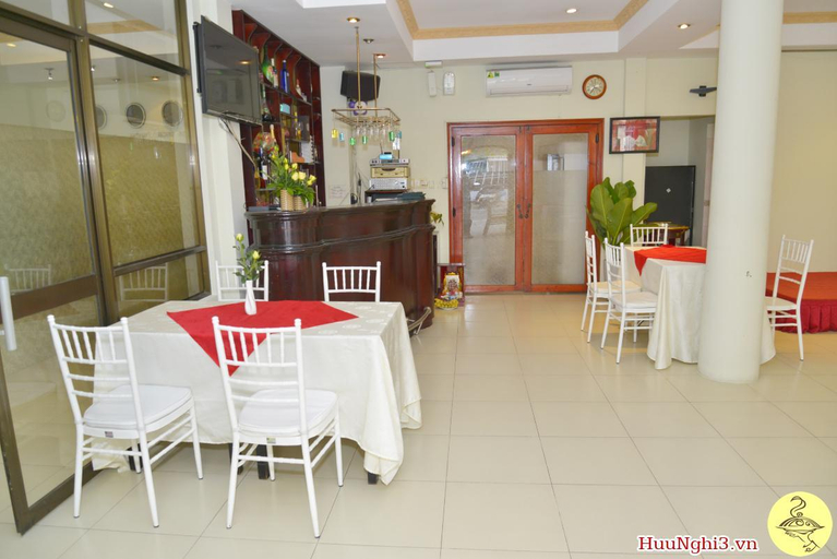 Food & Drinks 4, Nha hang Khach san Huu Nghi III, Ho Chi Minh City