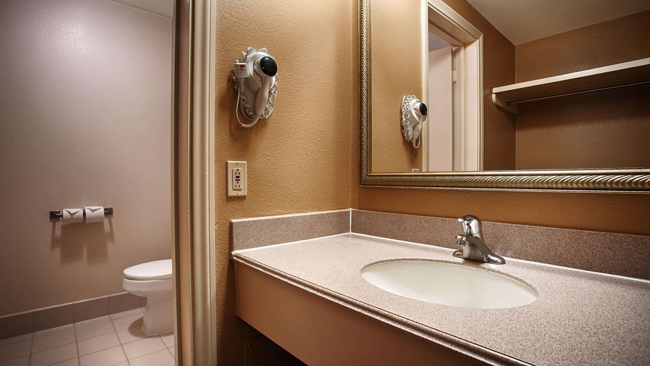 Bathroom, Best Western Valencia Inn, Los Angeles