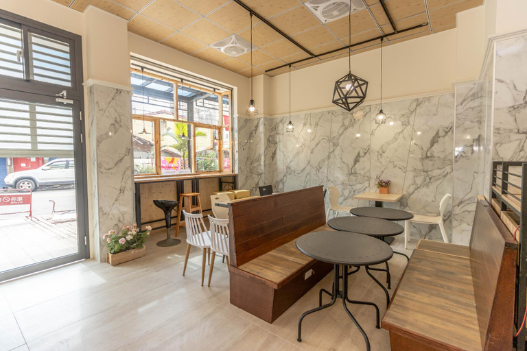 Public Area 3, Vanilla bear night market hostel, Yilan