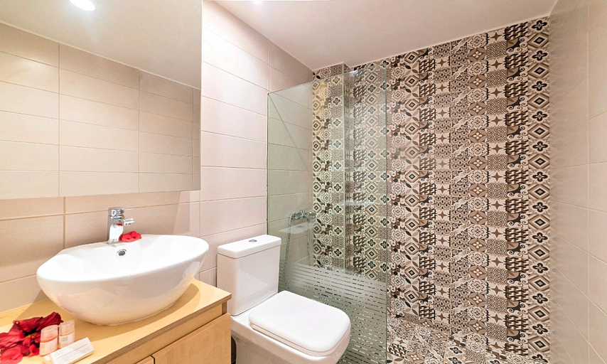 Bathroom, Canes Villa Heated Pool, Crete