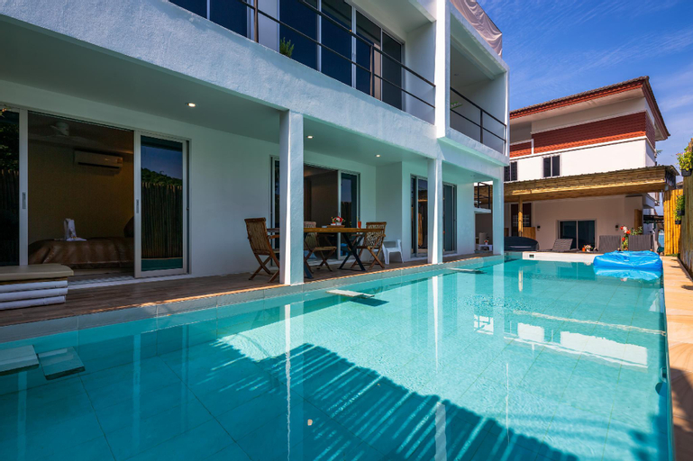 Three Bedroom Pool Apartment steps to the beach, Phuket Island