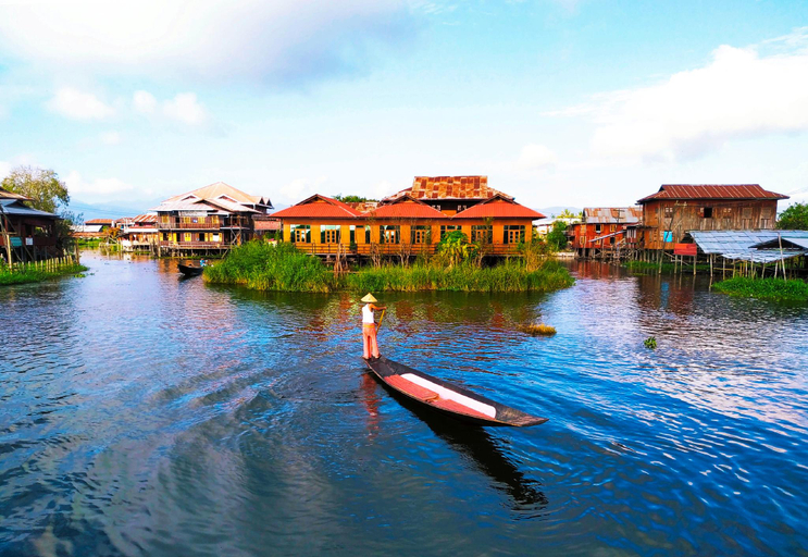 Exterior view 3, Weaver's Boutique Homestay, Taunggye