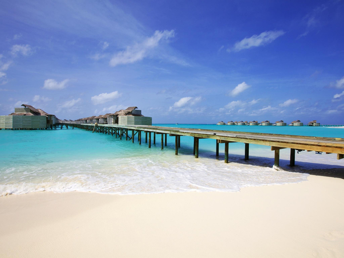 Public Area 4, Six Senses Laamu