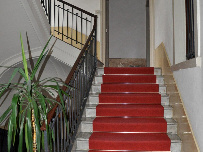 Others 3, B&B Teatro Bellini, Catania