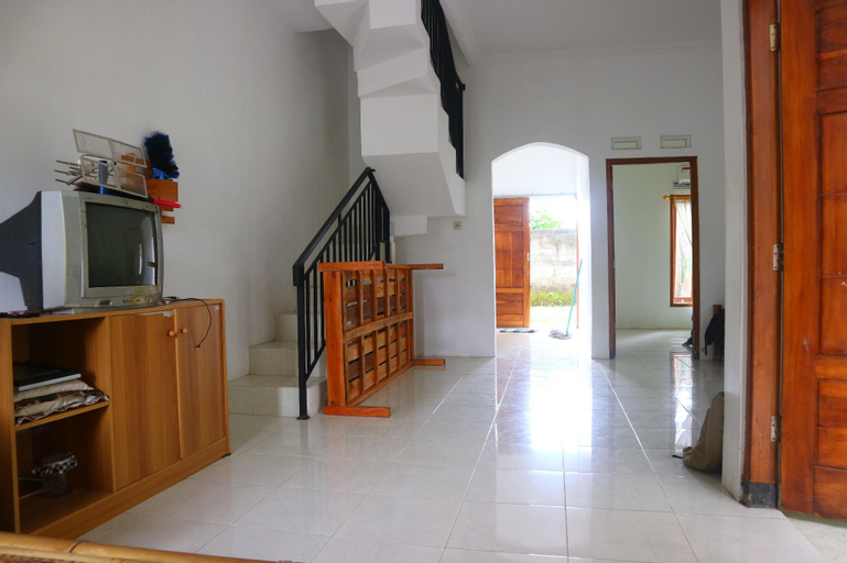 Dining Room, Rajawali Guesthouse, Sleman