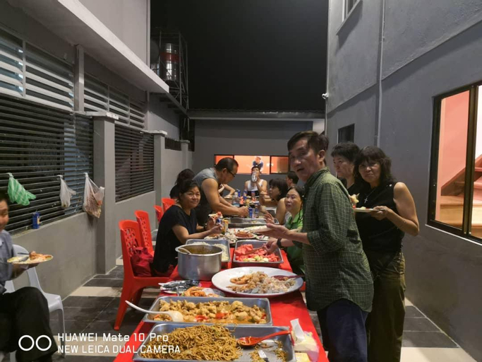 Food & Drinks, A relaxing stay for guests , Semporna