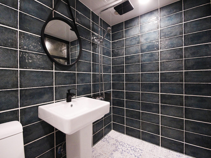 Bathroom 3, Gray Motel, Pohang