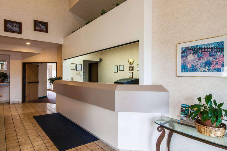 Public Area 2, Rodeway Inn Salem Northgate, Marion