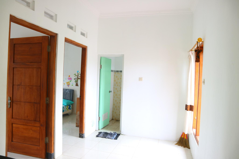 Sport & Beauty, Rajawali Guesthouse, Sleman
