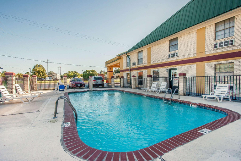 Others 3, Quality Inn Brownsville, Haywood