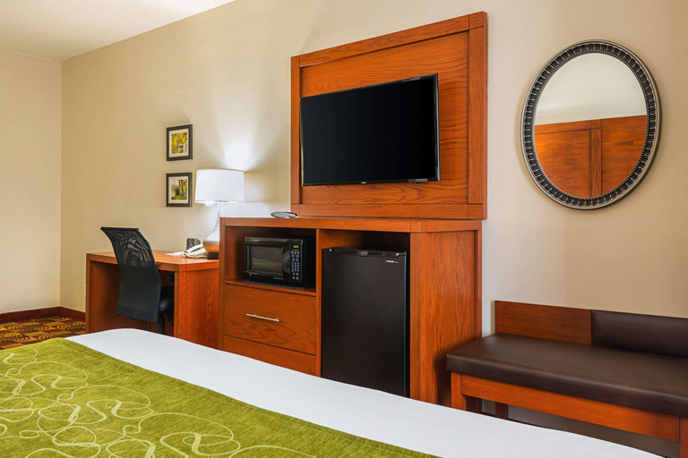 Bedroom 3, Drury Plaza Hotel Richmond, Henrico