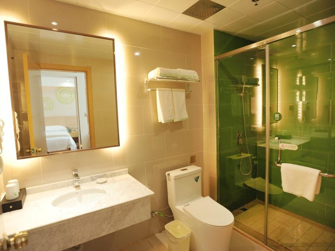 Bathroom 4, GreenTree Inn Baoding Qingyuan District Jianshe North Road, Baoding