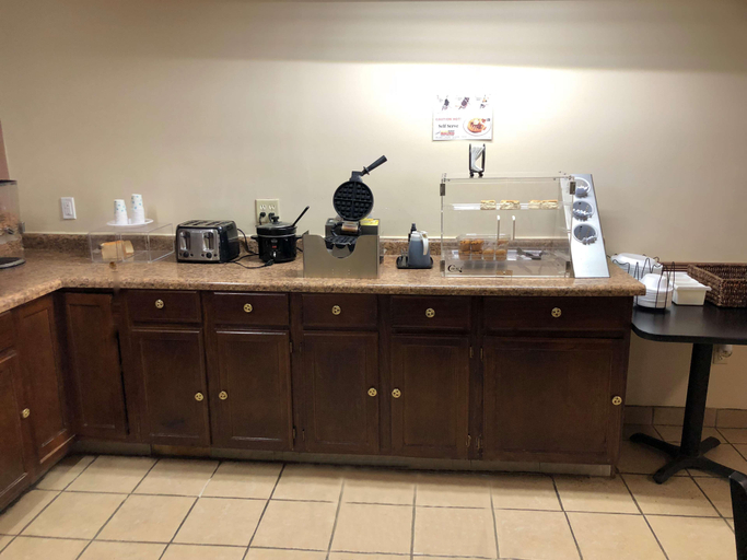 Others, Americas Best Value Inn Beatrice, Gage