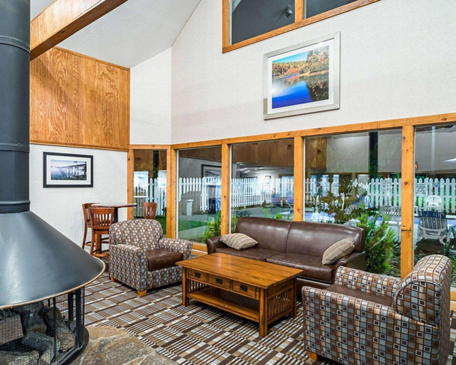 Public Area 3, Quality Inn Morgantown, Monongalia