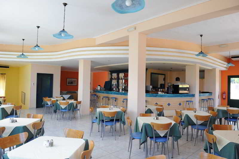 Food & Drinks 5, Santa Marina, Ionian Islands