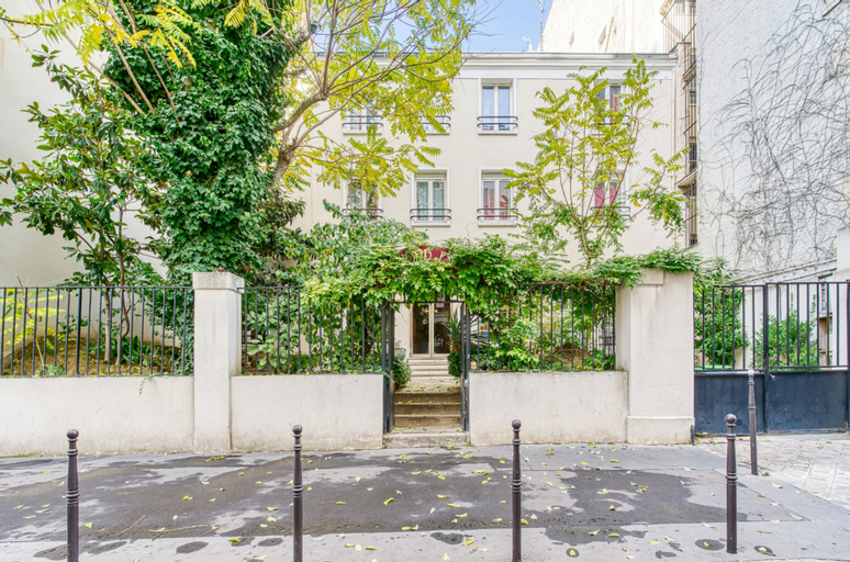 Public Area 2, Nord Est, Paris
